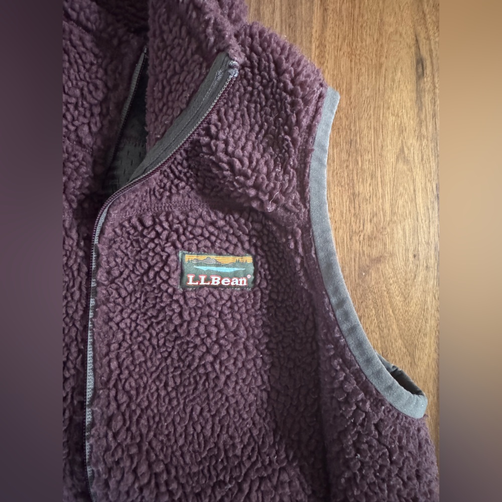 L.L. Bean Sherpa Vest - Picture 8 of 8